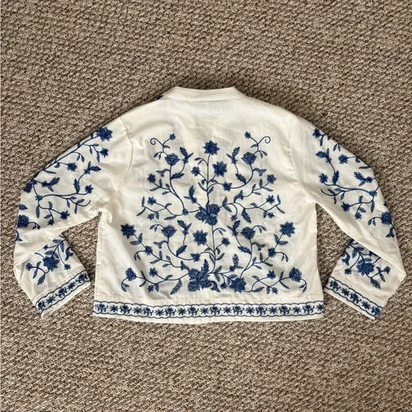 Floral Embroidered White and Blue Women's Blazer- Liv Los Angeles- M - Picture 2 of 5